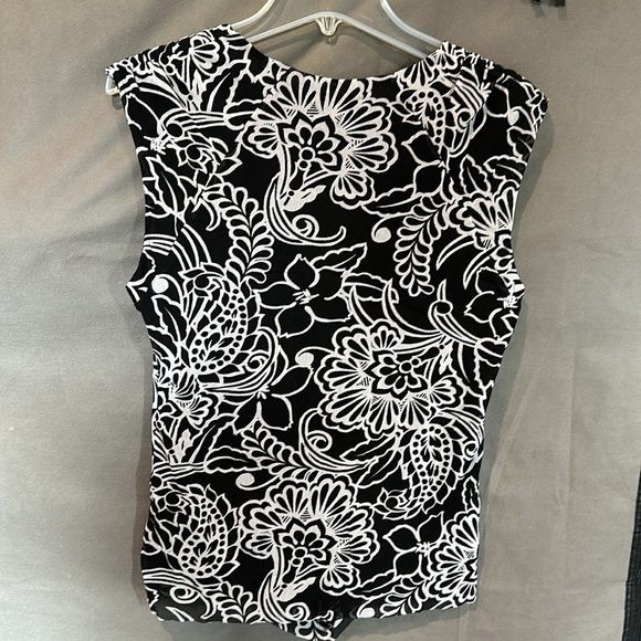 Bandolino Knit Top - Picture 4 of 6